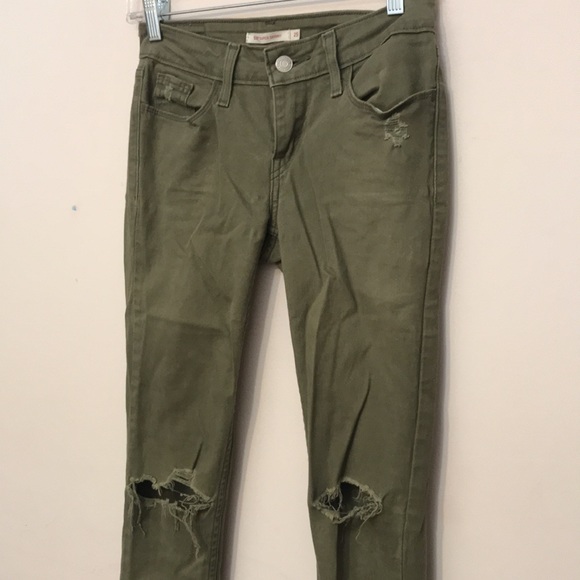 Distressed Levi jeans 535 - Picture 2 of 7